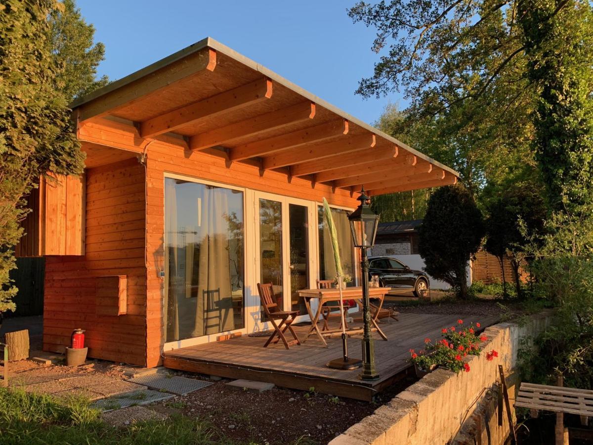 Tiny House Oder Ferienwohnung Auf Der Sunset Marina Berlin Luaran gambar