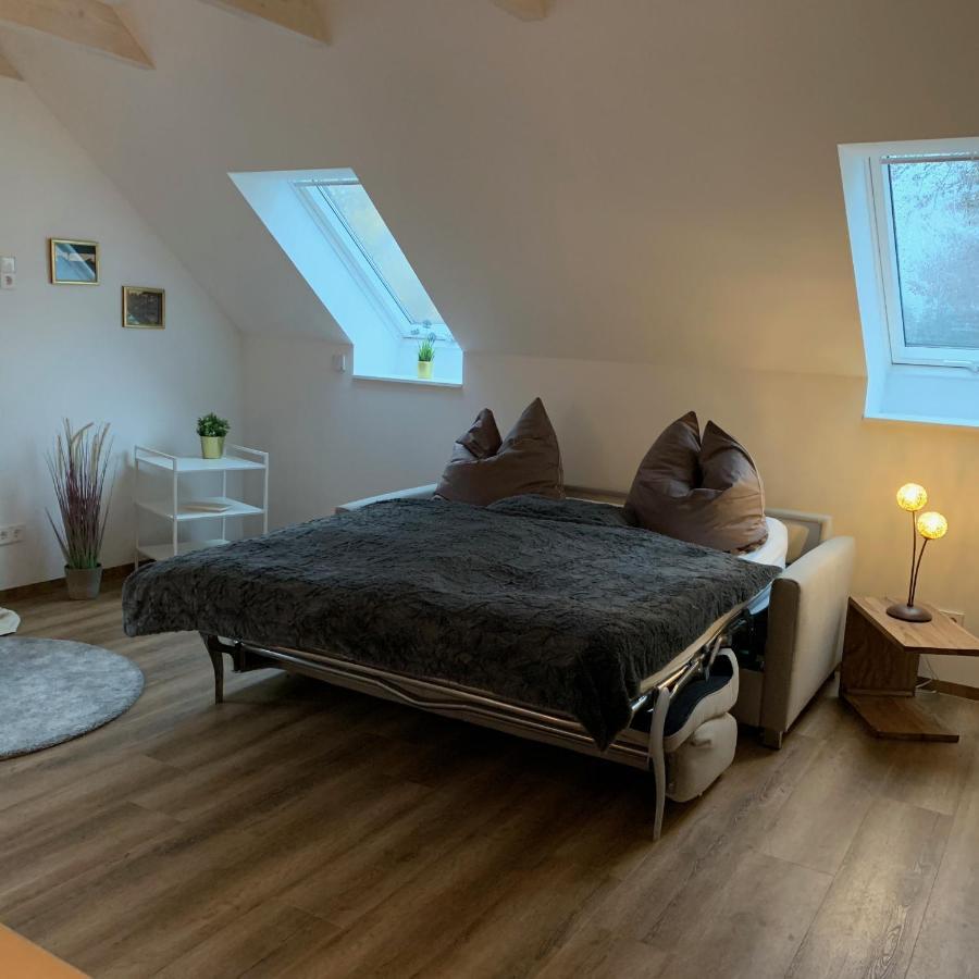 Tiny House Oder Ferienwohnung Auf Der Sunset Marina Berlin Luaran gambar