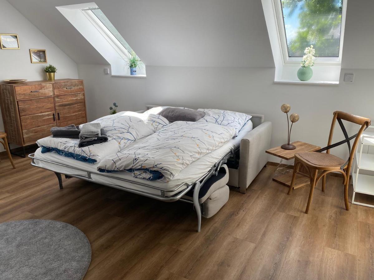 Tiny House Oder Ferienwohnung Auf Der Sunset Marina Berlin Luaran gambar